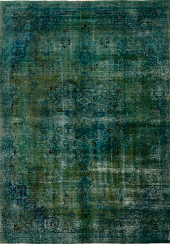 Handwoven modern vintage Heriz rug, 307x217 cm, featuring intricate patterns and rich colors in a high-quality textile.