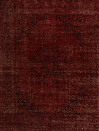 Handwoven modern vintage Heriz rug measuring 366x280 cm with intricate traditional patterns on a neutral background.