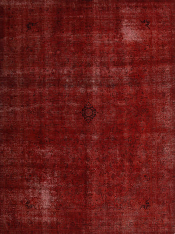 Handwoven Heriz vintage modern rug, 383x283 cm, featuring intricate patterns and warm colors in a high-quality textile.